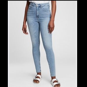 Gap Sky high rise universal jegging 27 Tall